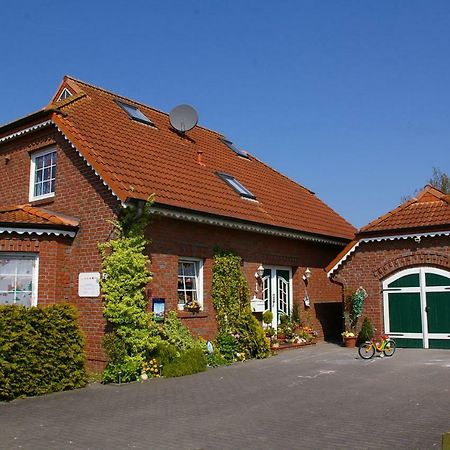 Ferienwohnung Kapitänshaus Neuharlingersiel Exterior foto